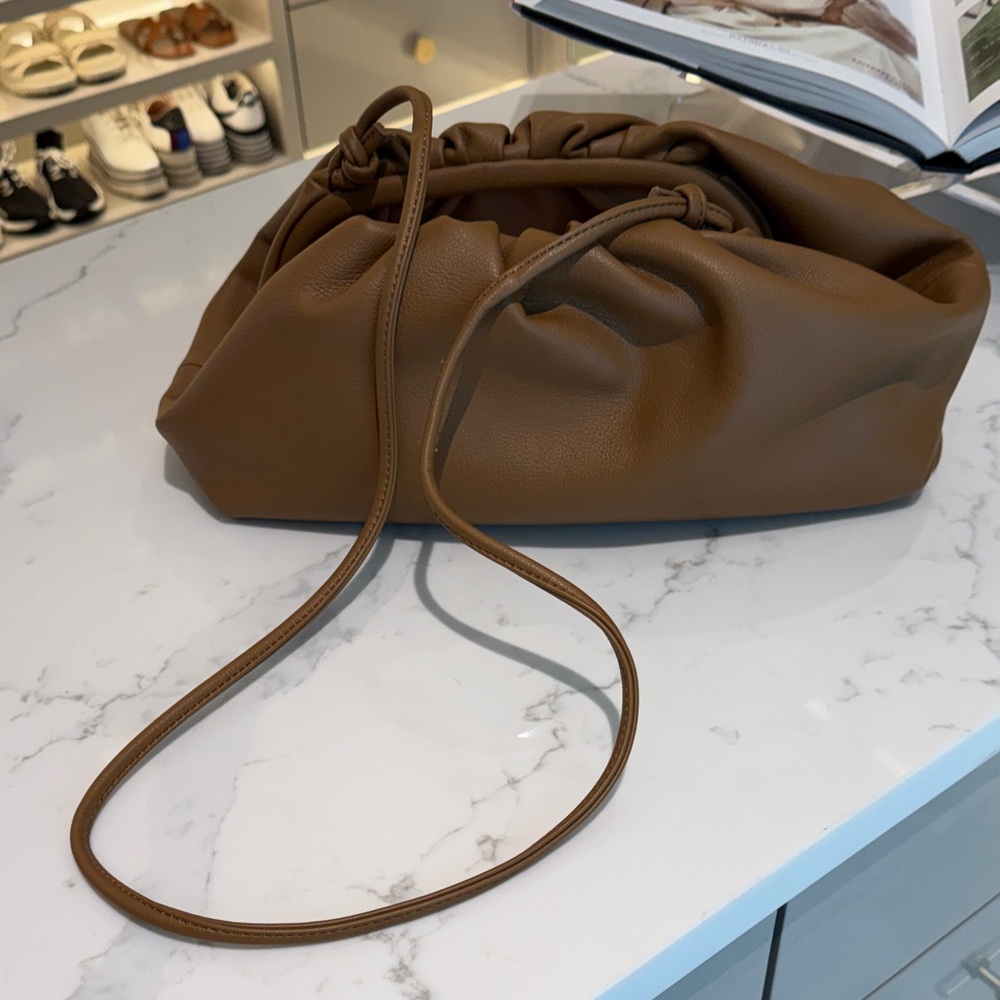 The Drop Tan Leather Clutch - Picture 4 of 7